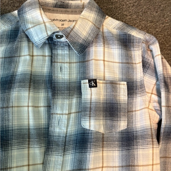 Calvin Klein Jeans Blue and Brown Plaid Shirt - Picture 5 of 11